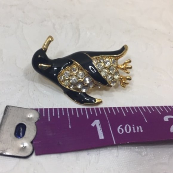 VTG Penguin Enamel Rhinestones Black & Gold Sparkly Brooch Pin 1.5" - Picture 8 of 8